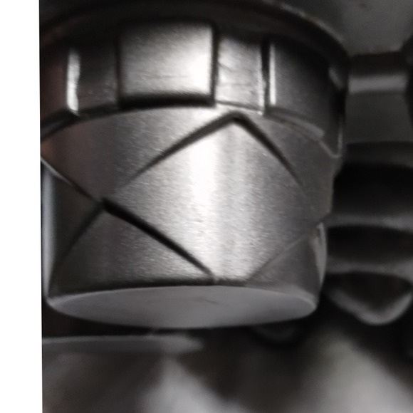 Wilton Giant Ice Cream Cone Cupcake Pan Nonstick 7 Cavity Muffin Top Baking Mold - Picture 6 of 11